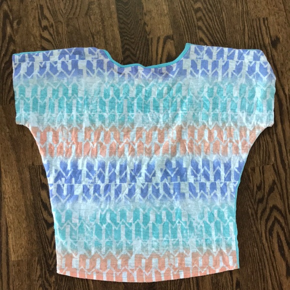 🔅3/30$🔅DKNY t-shirt - Picture 2 of 3